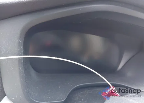 2018 Volvo Xc60 T5 Momentum z USA, uszkodzony, nr VIN LYV102RK1JB106272